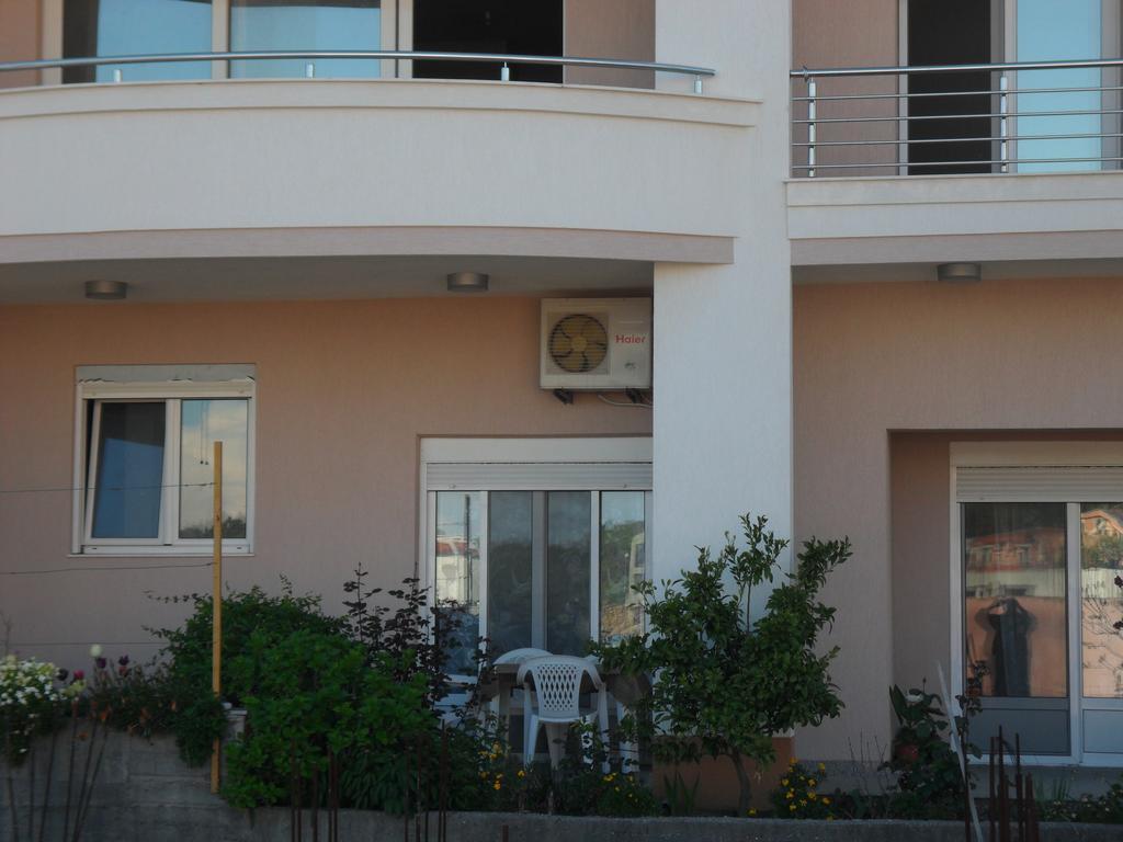 Apartment Petrovic Ulcinj Exterior photo